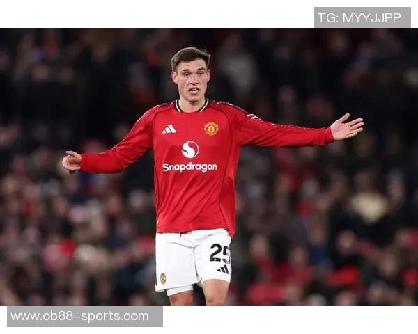 阿贾克斯有意租借曼联中场乌加特小布林德成备选方案